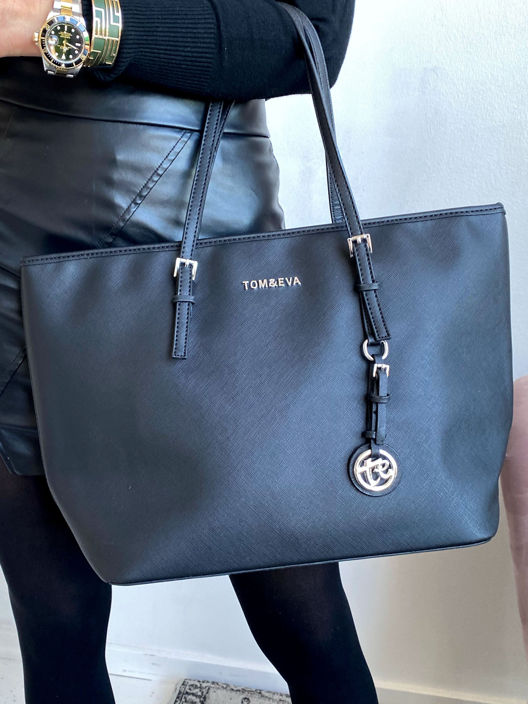 Hilda - Stor svart shoppingväska